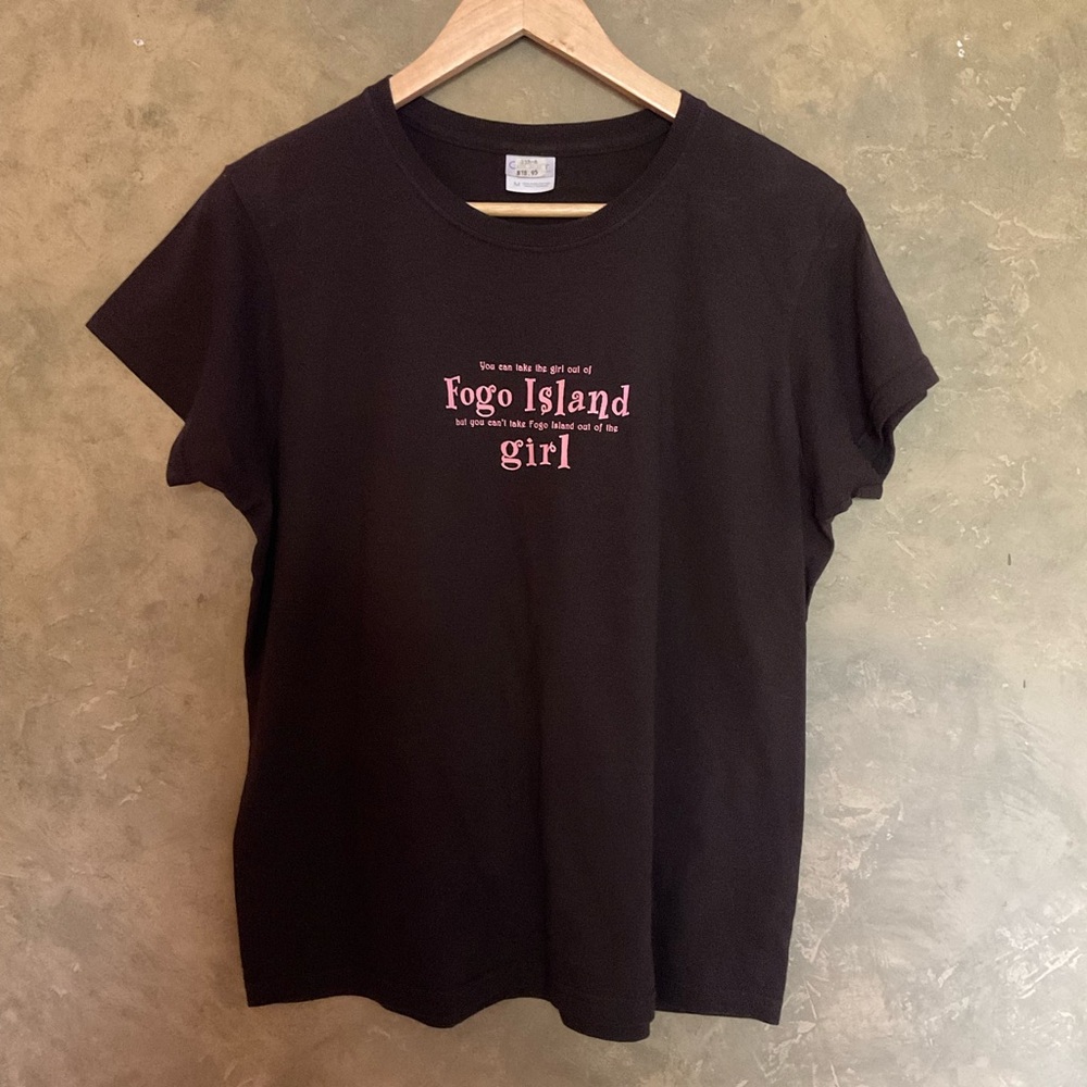 Vintage Y2K Fogo Island Girl Newfoundland Souvenir Tee